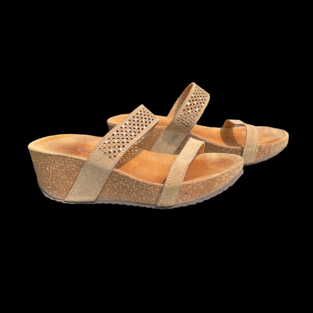 Neiman Marcus leather sandals cork platform wedge size 8 made in Italy